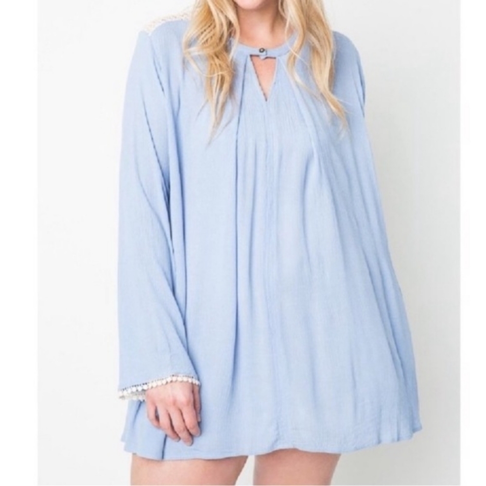Hayden Los Angeles Light Blue Lace-Trim Keyhole Dress Sz M NWT